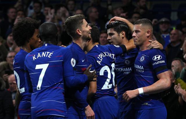  西汉姆联主场雨战告捷，莫耶斯战术制胜埃弗顿  